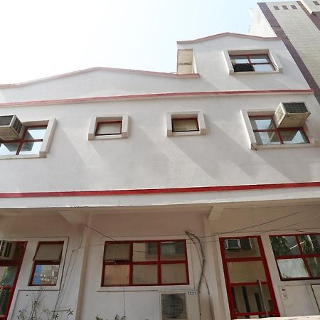 Oyo 8253 Golden Heights Hotel New Delhi Ngoại thất bức ảnh