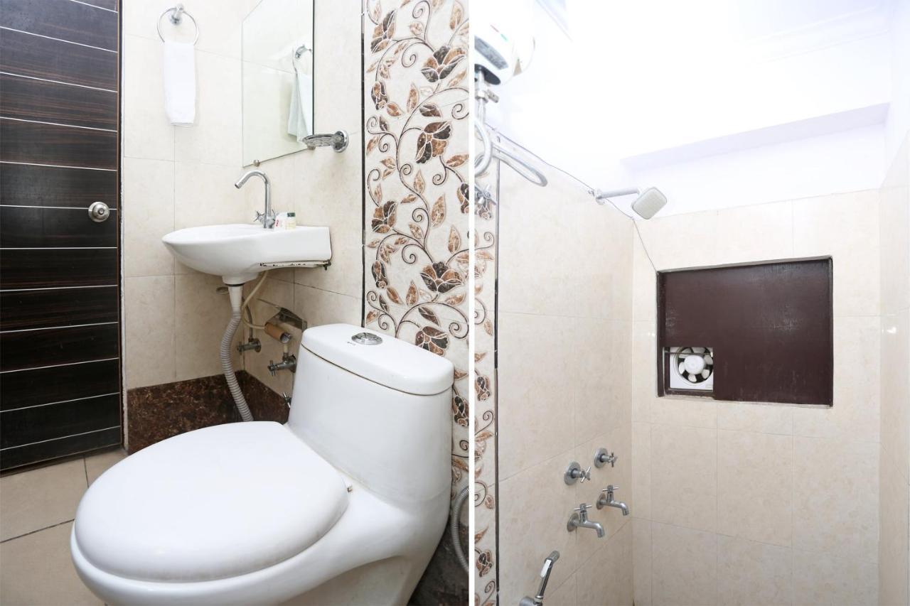 Oyo 8253 Golden Heights Hotel New Delhi Ngoại thất bức ảnh
